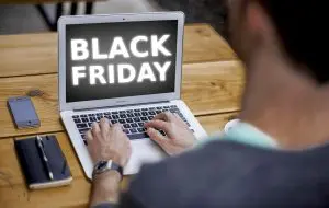 Black Friday 2025: valoarea medie a comenzilor în România estimată la sub 500 lei