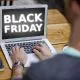 Black Friday 2025: valoarea medie a comenzilor în România estimată la sub 500 lei