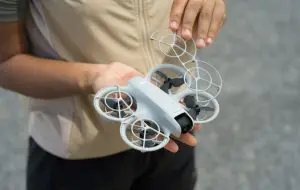 Lansare triplă DJI: Neo 2, Mic 3 Pro și Osmo Mobile 8 programate pentru noiembrie