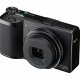 Ricoh extinde seria de camere digitale compacte cu două modele noi