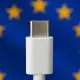 Revoluția USB-C continuă în Europa. Din 2028 toate încărcătoarele vor avea port-ul comun și cabluri detașabile