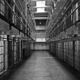 Doi deținuți ar fi spart serverele penitenciarelor și și-au modificat pedepsele