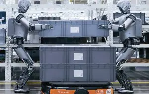 Foxconn va apela la roboți umanoizi la următoarea fabrică pentru componente AI