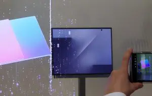 Tri-fold-ul Samsung Galaxy Z va fi în magazine în decembrie