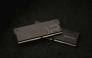 În plină criză de RAM, o companie chinezească a lansat kit-uri de 256GB la preț de RTX 5090