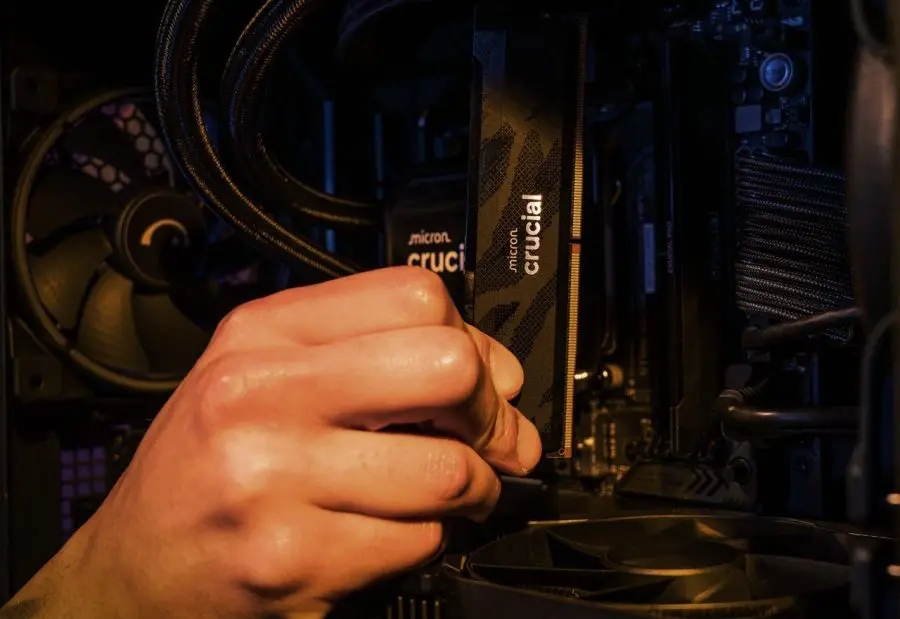 Crucial Micron