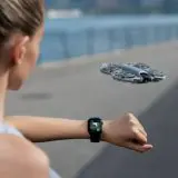 Trăim în viitor: drona DJI Neo 2 permite control direct de pe ceas
