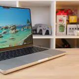 Lansarea MacBook Pro cu ecran OLED ar putea fi amânată din cauza lipsei de memorii