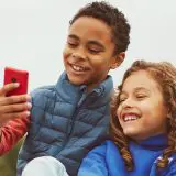 XploraOne este telefonul conceput special pentru a proteja copiii de rețelele de socializare