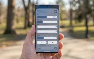 Liquid Glass ajunge pe Android: Google copiază Apple pentru Android 17?