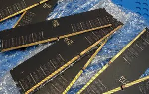 Până și memoria DDR2 a fost afectată de criză