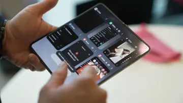 OPPO Find N6 review, telefonul pliabil la care uiți că există o cută