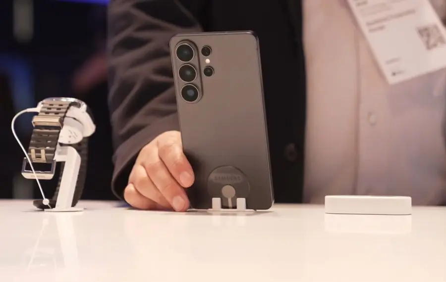 Samsung Mobile World Congress (5)