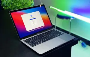 MacBook-urile Apple încetinesc după 49 de zile din cauza macOS
