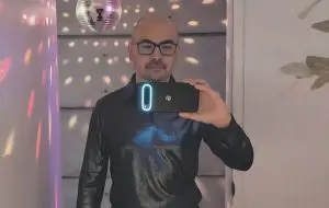 Pixel 11 Pro și-a făcut apariția la I/O cu lumini similare Nothing pe spate