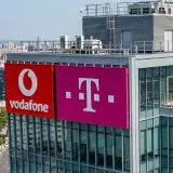 Când se termină fuziunea între Vodafone și Telekom în România. Cum sunt afectați clienții