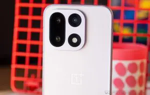 OnePlus 16: sursele confirmă ecranul, camerele foto și bateria mare