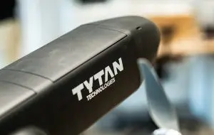 Mercedes pivotează spre industria Apărării: parteneriat cu producătorul de drone Tytan