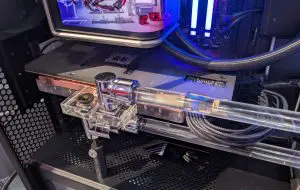 ASUS ne arată o GeForce RTX 5090 care trage peste 1000W dintr-un singur cablu de alimentare