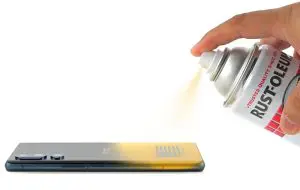 Trump Mobile T1 „Made in USA” este doar un telefon HTC vechi de 2 ani vopsit în auriu