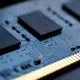 Memoria DDR4 s-a scumpit cu 24% în ultimele trei luni, o creștere mai rapidă decât a modulelor DDR5