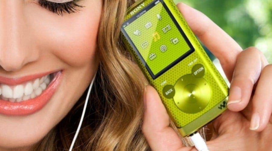 Un Walkman plin de culoare, E450