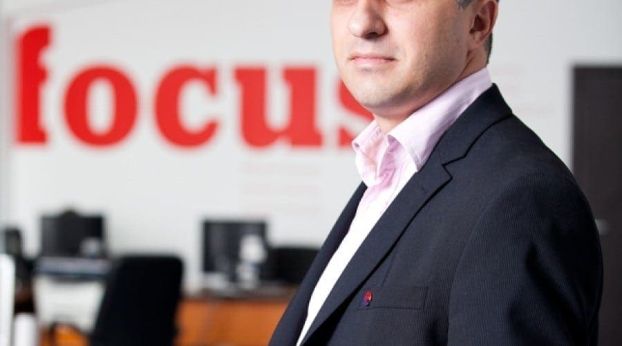 eMAG îţi oferă peste 20.000 cărţi cu reducere 20%