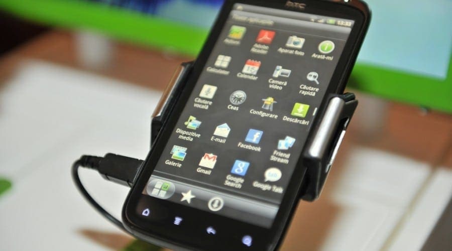 Vodafone lanseaza noul HTC Sensation in Romania