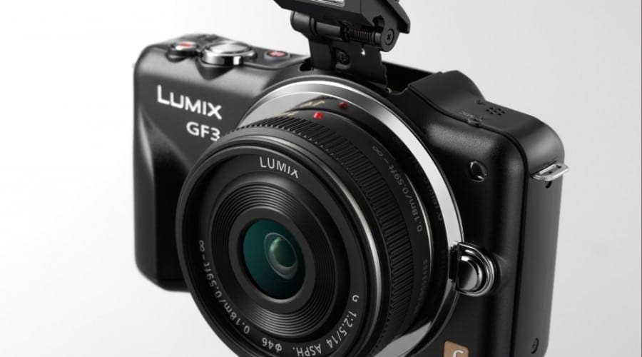 Panasonic Lumix DMC-GF3: Ultra mică şi uşoară