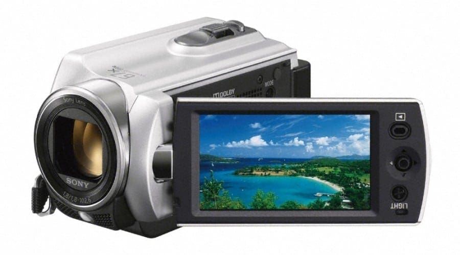 Două noi camere Sony Handycam, ideale pentru vacanţă