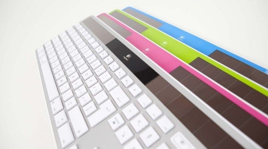 Tastatură wireless alimentată de puterea luminii