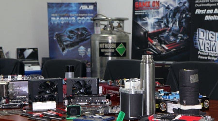 Overclocking + 160 de litri de azot lichid + platforme ASUS egal noi recorduri mondiale