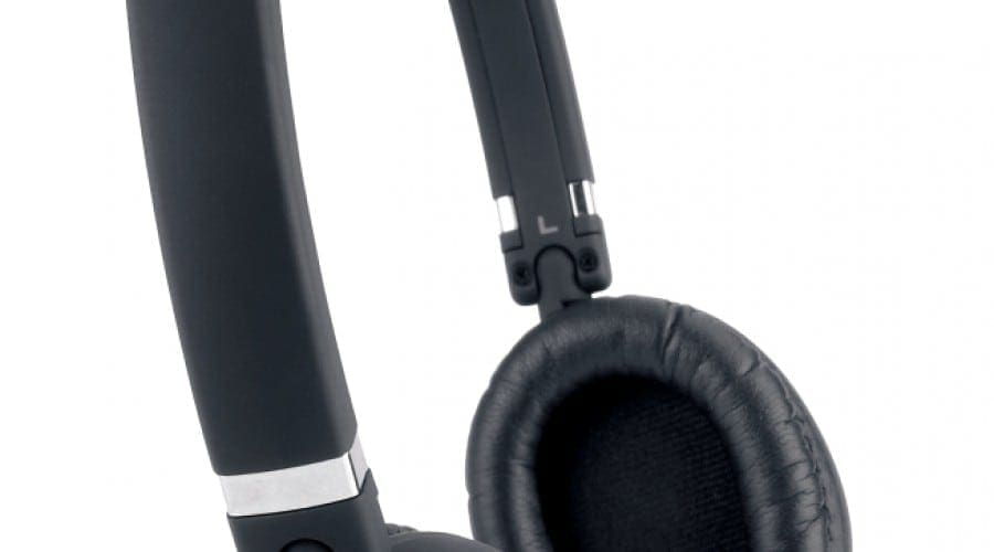 Căştile Genius HS-980BT oferă muzica şi convorbiri telefonice prin Bluetooth