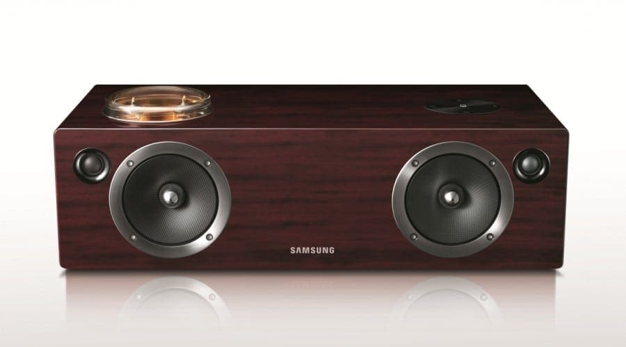 CES 2012: Samsung lansează dock-urile DA-E750 şi DA-E670