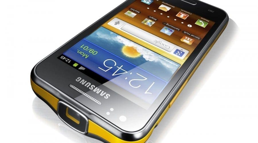 Samsung Galaxy Beam: Distrează-te cu prietenii cu ajutorul proiectorului inclus