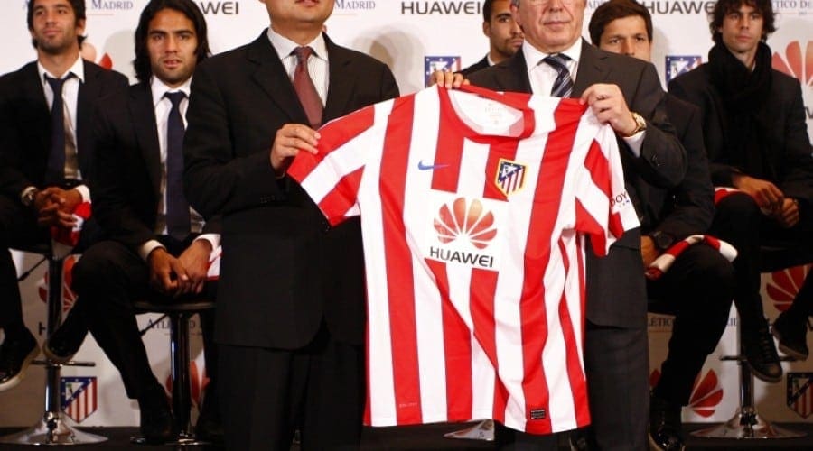 Huawei sponsorizează Atletico Madrid în meciul împotriva echipei Real Madrid