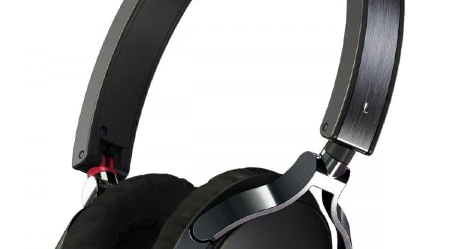 Pioneer îşi extinde gama de căşti cu modele fashion şi pentru audiofili