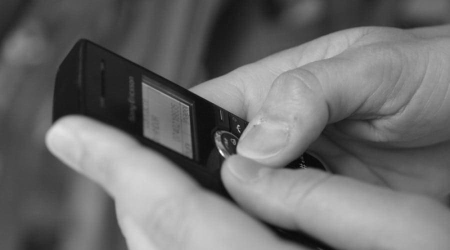 Ringtone-urile şi obsesia pentru SMS-uri, cele mai enervante obiceiuri ale utilizatorilor de mobile