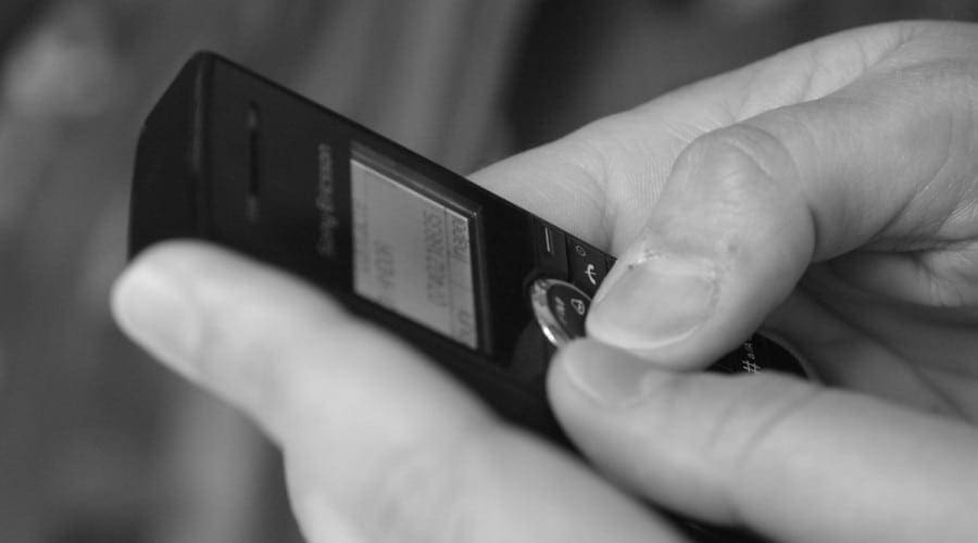 Românii au vorbit 58 de miliarde de minute la mobil anul trecut