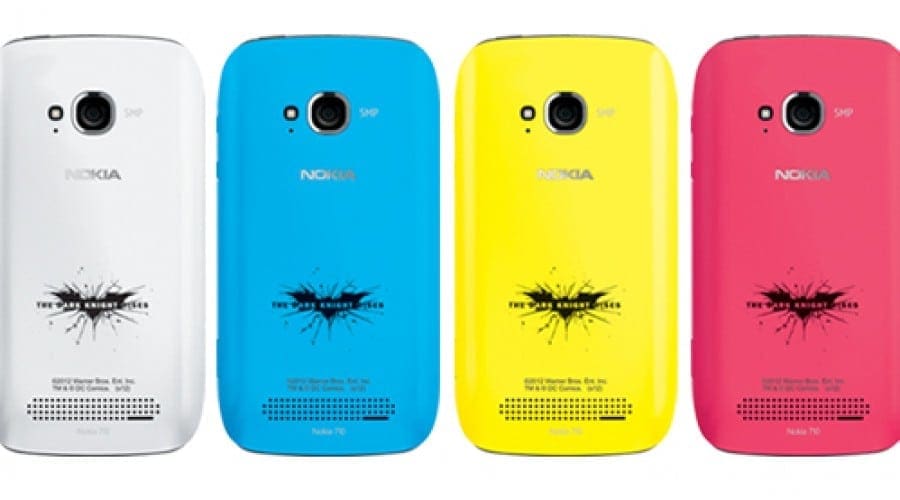 Nokia Lumia 710 îmbracă haina Cavalerului Negru