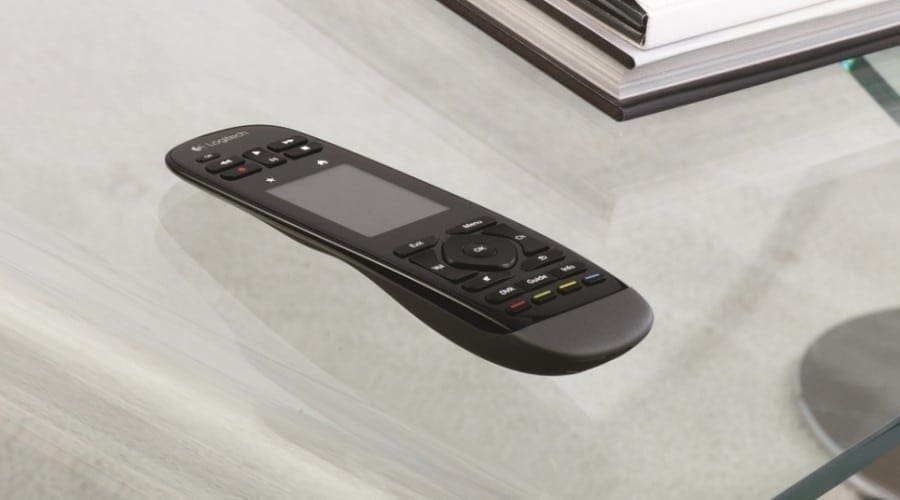 Logitech Harmony Touch: Telecomandă cu ecran tactil pentru sisteme de home-entertainment