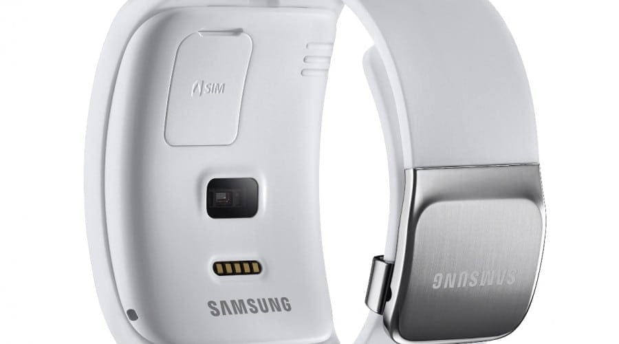 Samsung Gear S propune un design curbat, atractiv, și o conexiune 3G