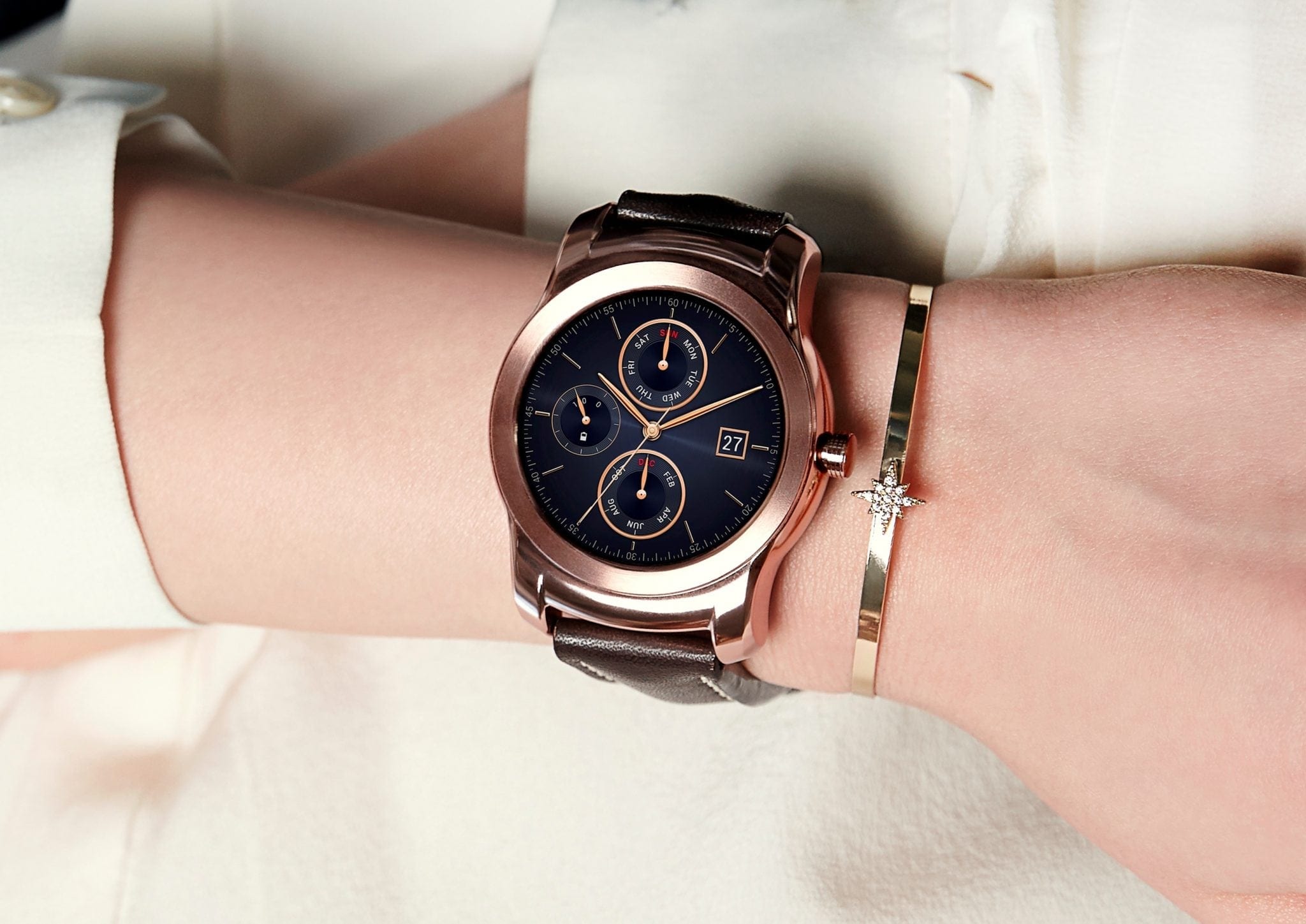 LG a început livrările pentru ceasul inteligent Watch Urbane