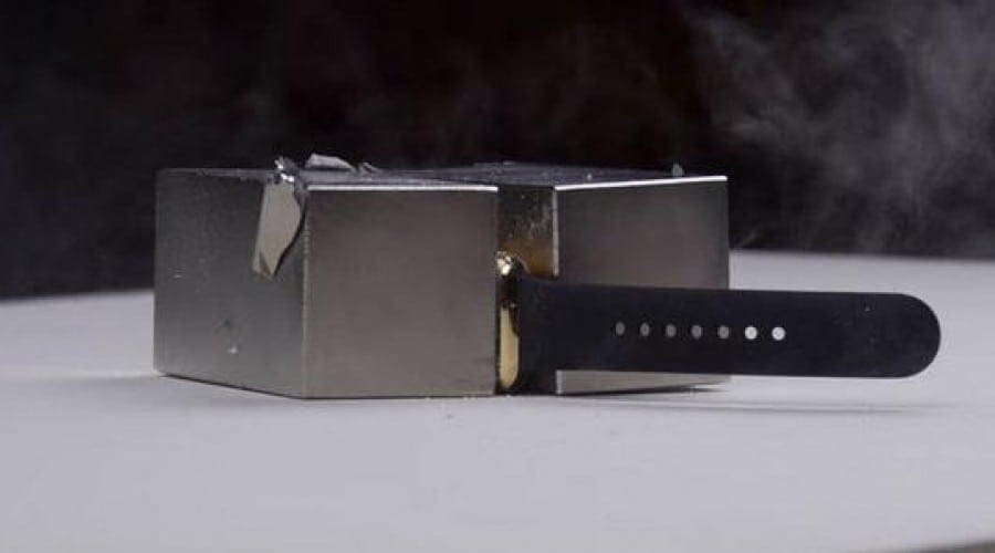 Ceasul Apple Watch de 10.000 de dolari supus unei forțe magnetice de 295 de kilograme. Vezi cum se descurcă