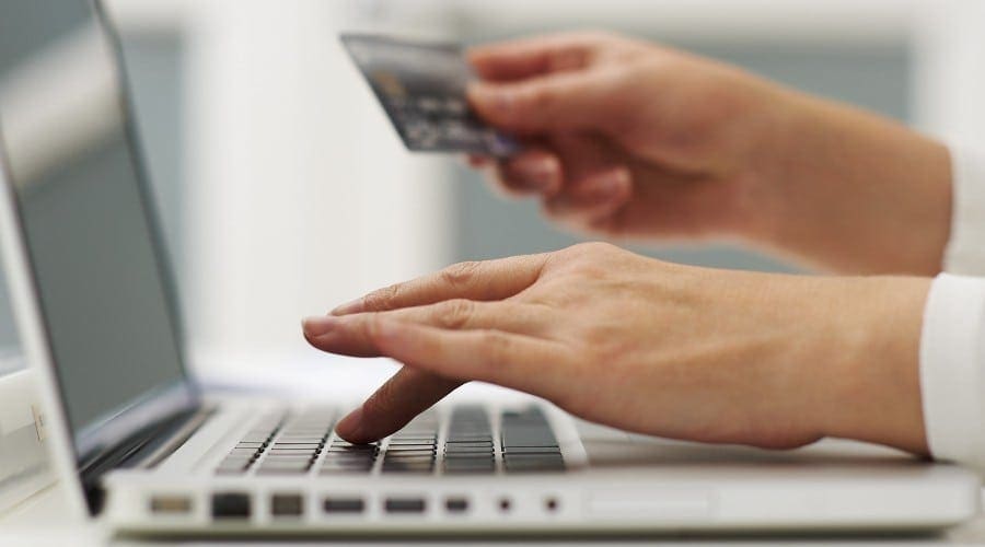 Studiu Epson: Clienții preferă cumpărăturile online