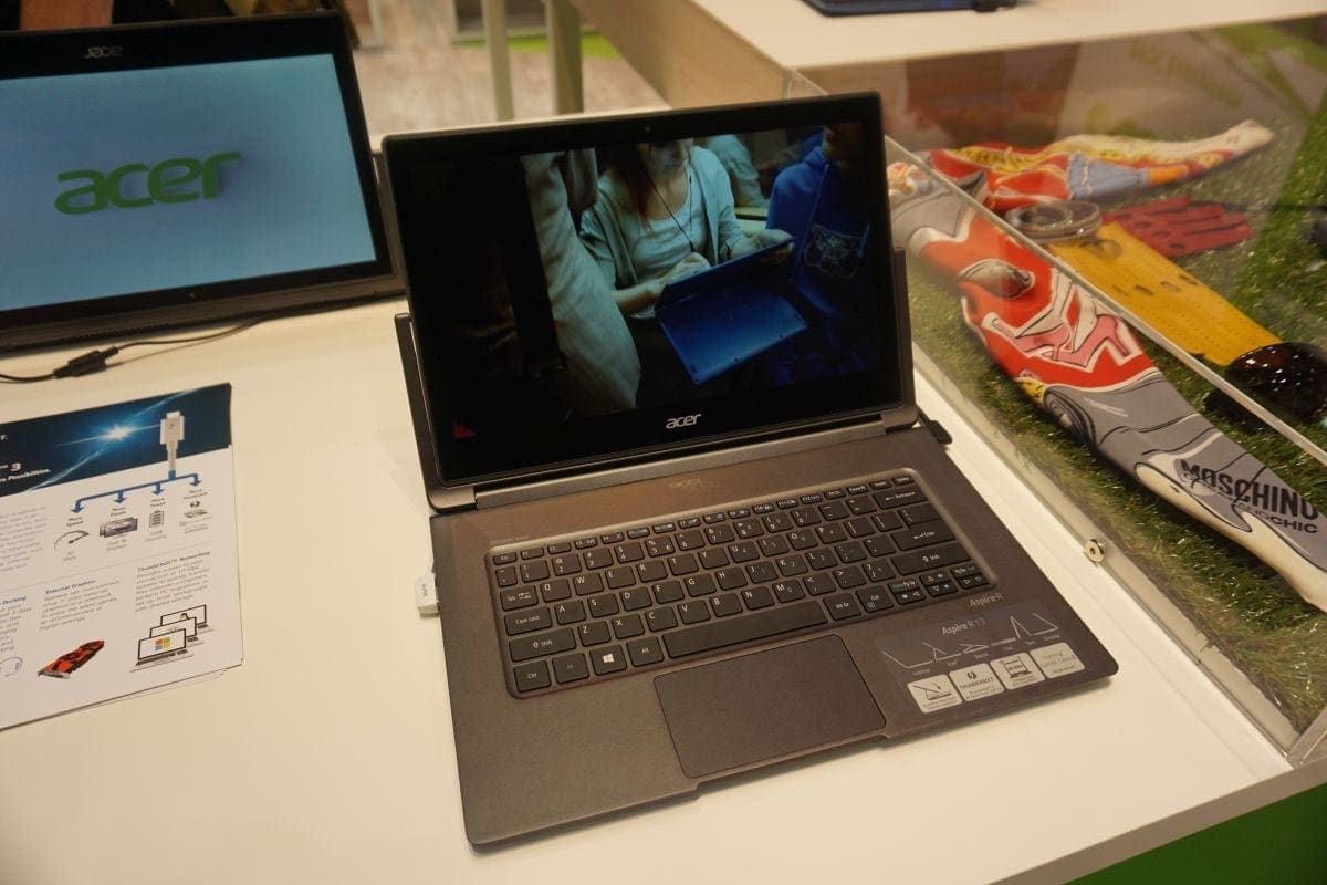 IFA 2015: Aspire R 13, un convertibil performant