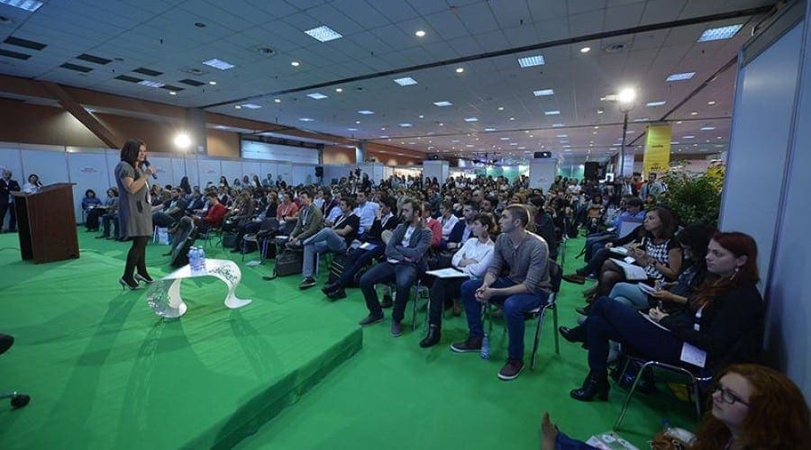 Omul care l-a convins pe Jay Z să-i cumpere afacerea cu 56 milioane dolari și cofondatorul Socialbakers vin la IMWorld 2015