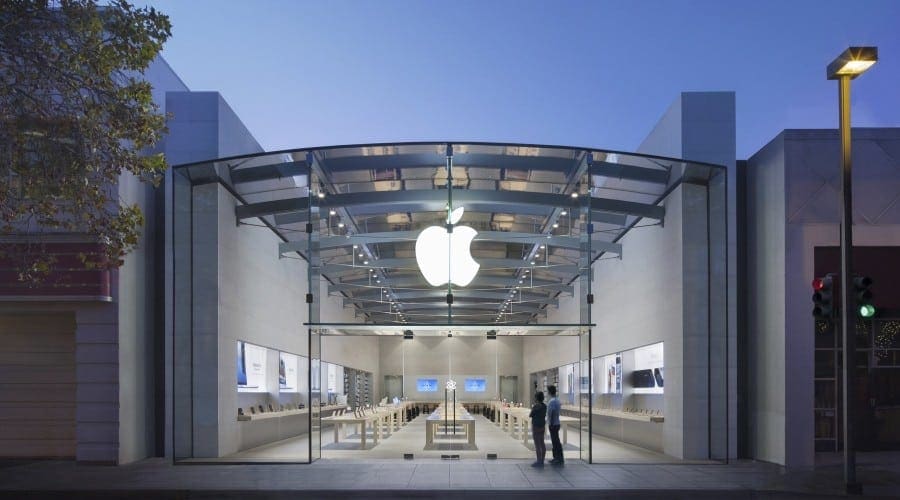 Apple anunță o scădere a veniturilor cu 33%, vânzările de iPhone-uri mai mici cu 23 de milioane de unități