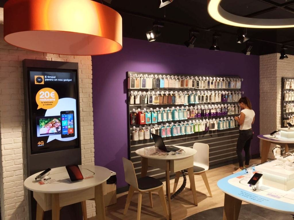 Orange deschide un nou smart store în București