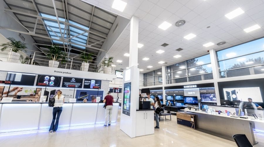 Cum funcționează cel mai mare service autorizat Samsung și ce probleme au românii cu telefoanele lor?